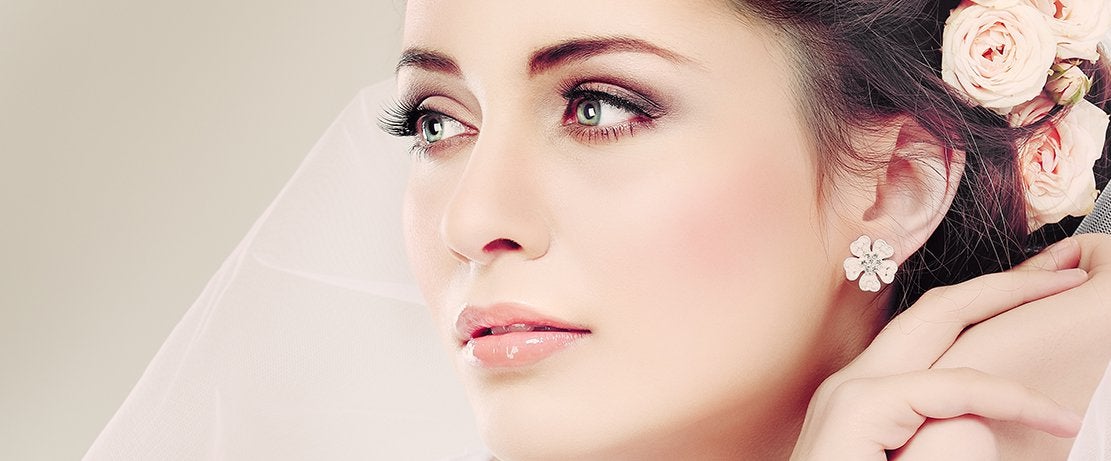 Bridal hair and makeup by Vidogi Salon